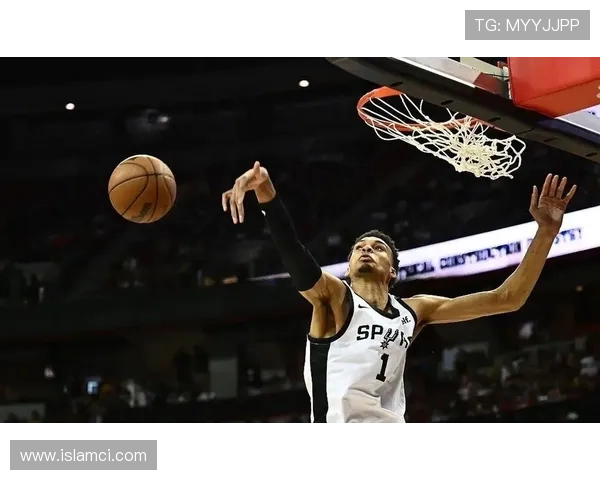 文班亚马38分16篮板5帽刷新纪录 马刺豪取13胜